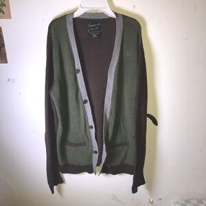 🚫SOLD🚫 Green & Brown Oversized Button-Down Cardigan Sweater